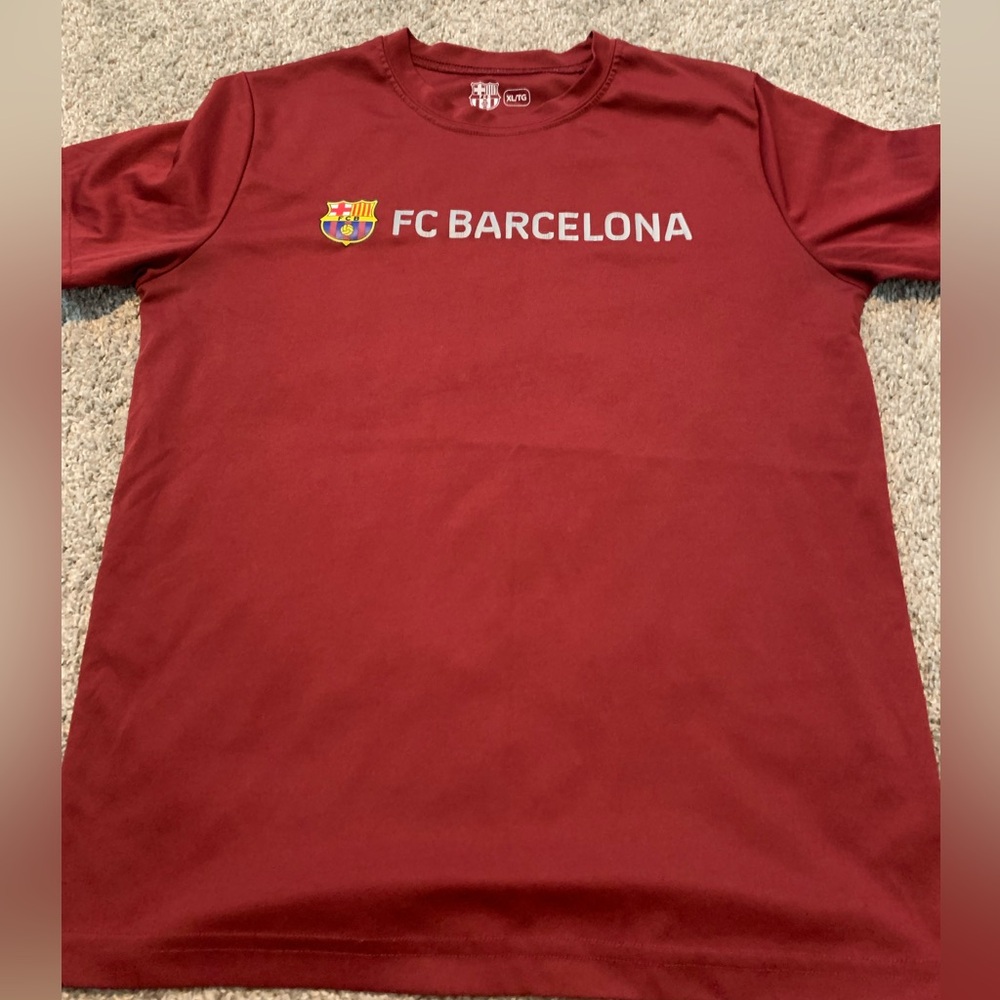 FC Barcelona Maroon T-Shirt Youth Size XL Dry Fit EUC